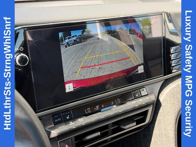Used 2025 Toyota Camry XLE FWD image 24