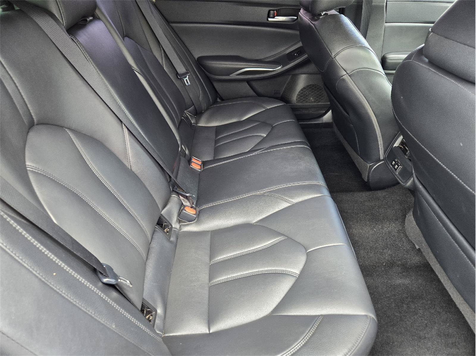 Used 2020 Toyota Avalon XLE w/ Moonroof Package FWD image 28