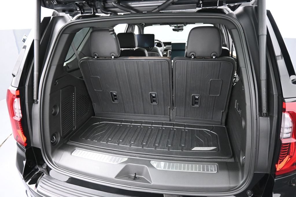 Used 2026 GMC Yukon Denali Ultimate w/ LPO, Floor Liner Package AWD/4WD image 37