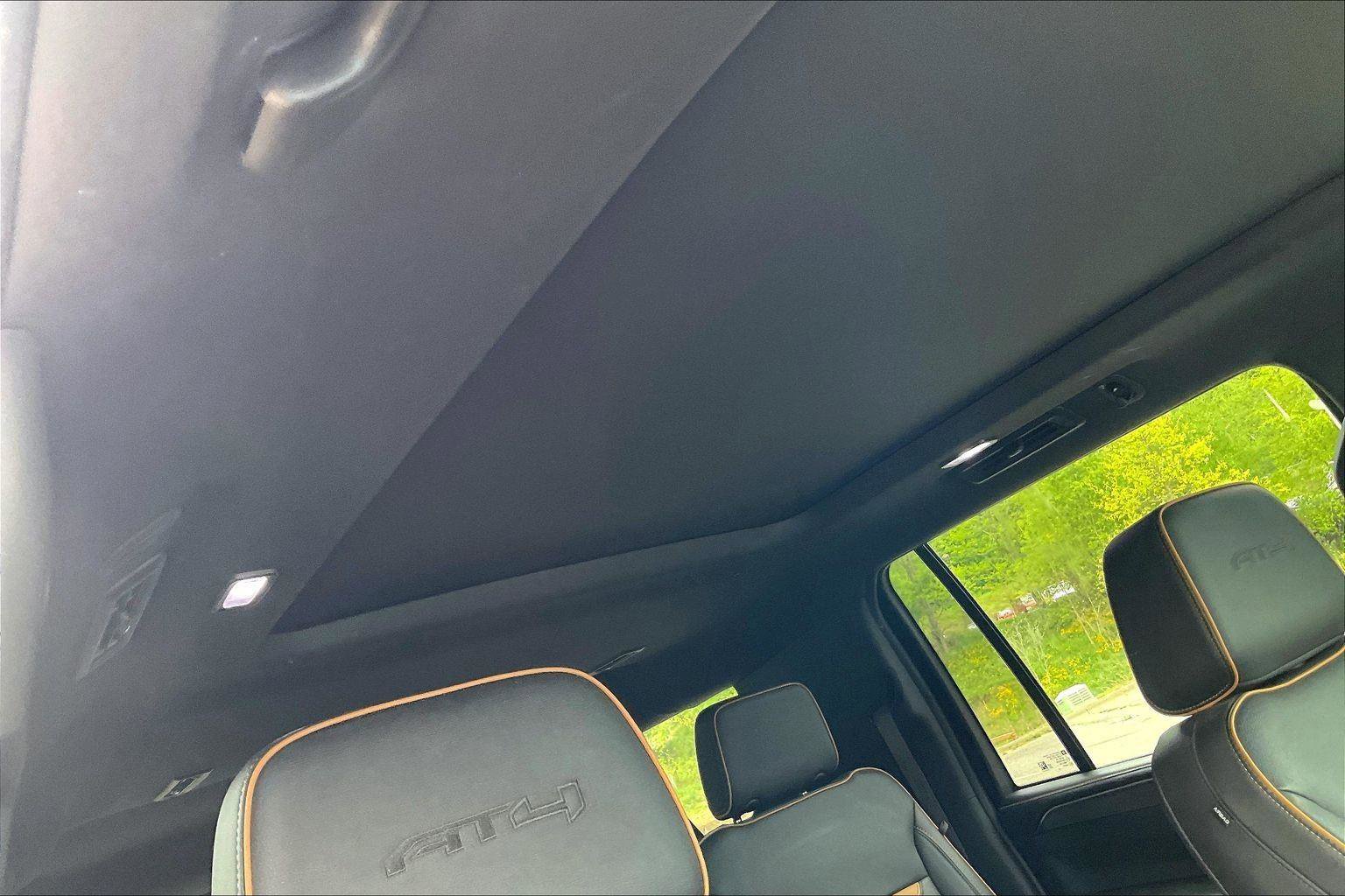 Used 2023 GMC Yukon XL AT4 w/ AT4 Premium Plus Package AWD/4WD image 22