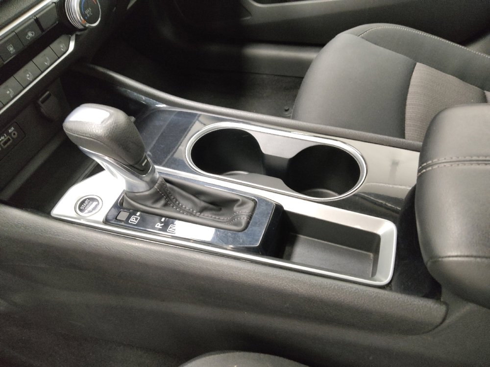 Used 2024 Nissan Altima 2.5 SV image 26