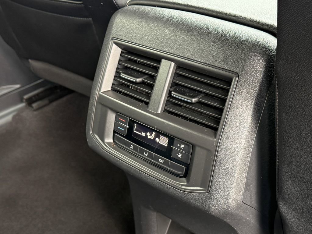 Used 2022 Volkswagen Atlas SE image 13