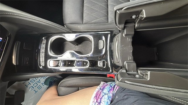 Used 2023 Buick Envision Avenir image 22