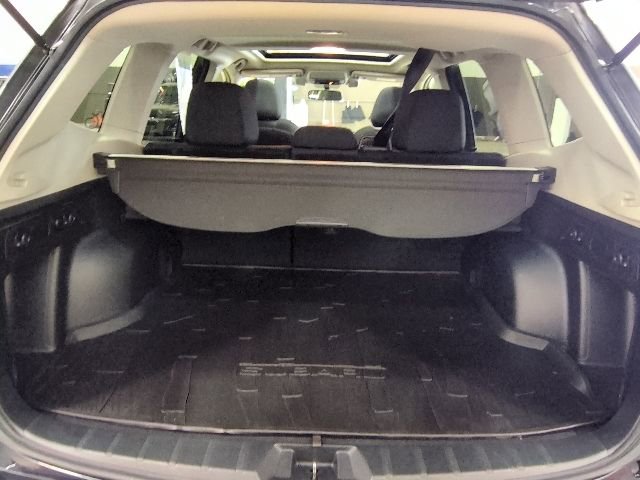 Used 2019 Subaru Forester Premium w/ All-Weather Package image 17