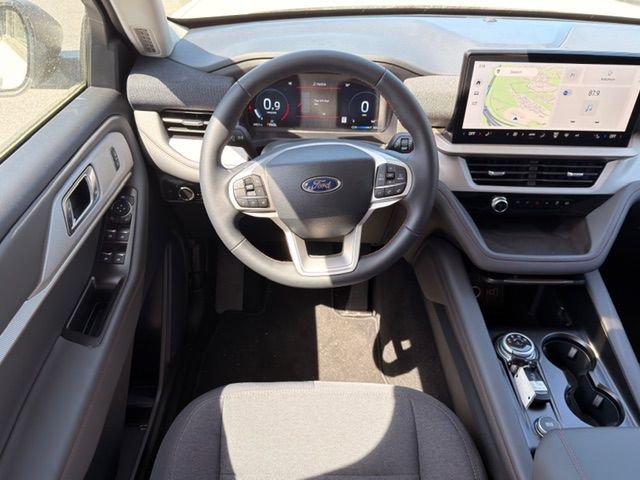 New 2025 Ford Explorer Active image 7