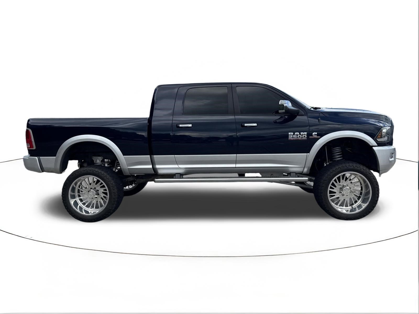 Used 2014 RAM 2500 Laramie AWD/4WD image 2