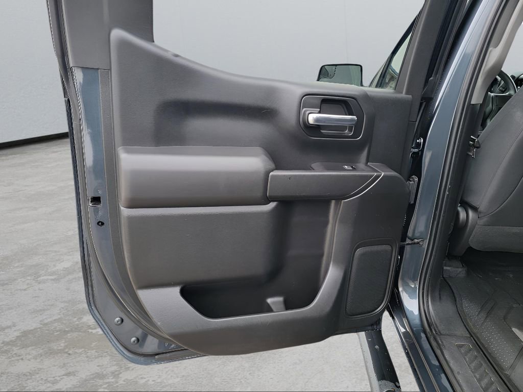 Used 2019 Chevrolet Silverado 1500 Custom w/ Custom Value Package image 21