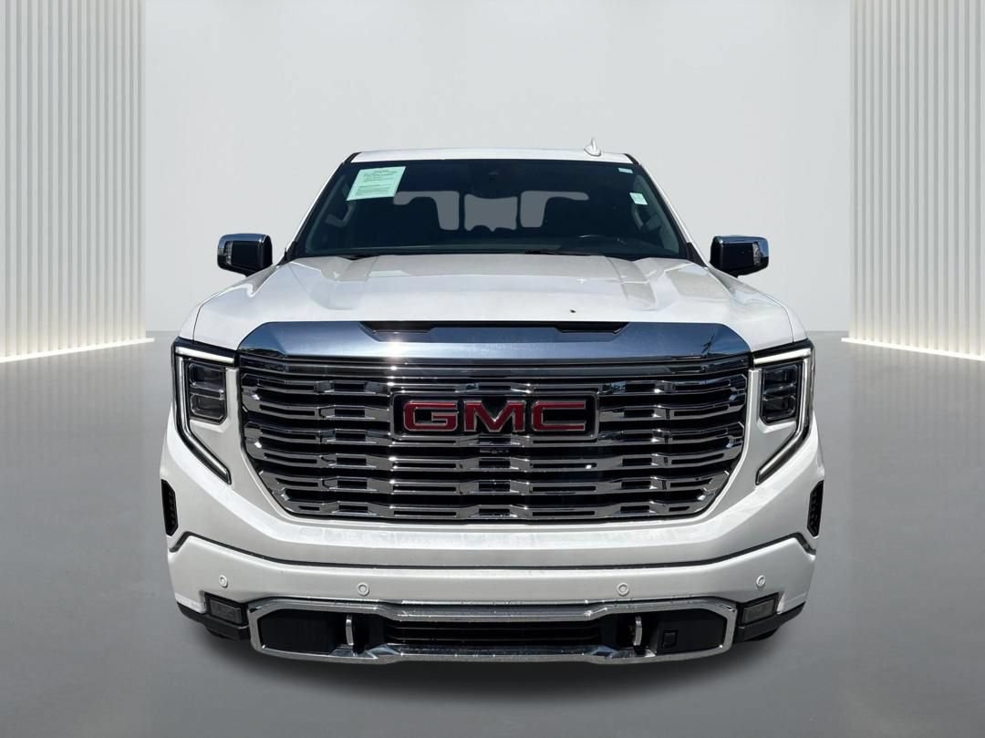 Used 2023 GMC Sierra 1500 Denali w/ Denali Reserve Package AWD/4WD image 2