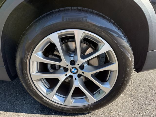 Used 2024 BMW X5 xDrive40i w/ Premium Package AWD/4WD image 39