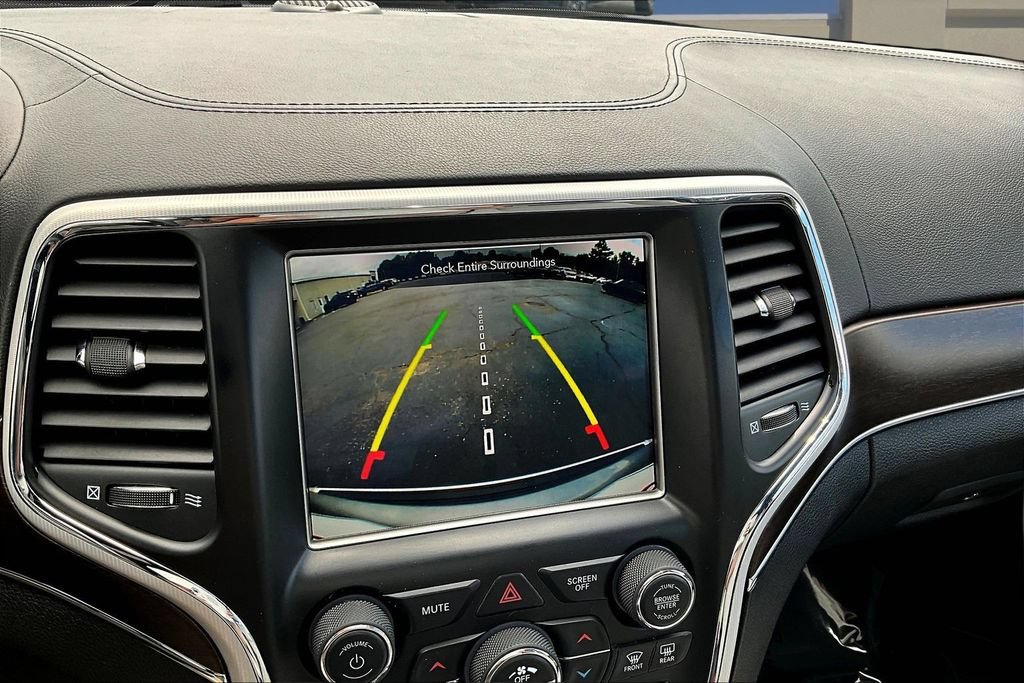 Used 2018 Jeep Grand Cherokee Limited AWD/4WD image 16