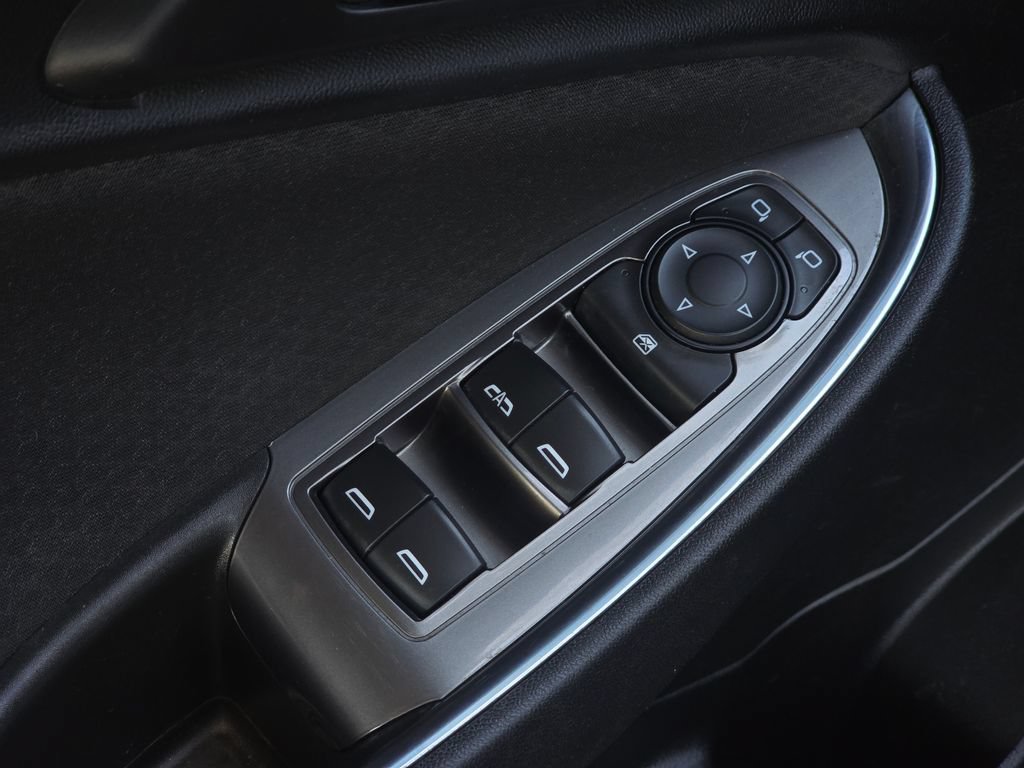 Used 2018 Chevrolet Malibu LT FWD image 28