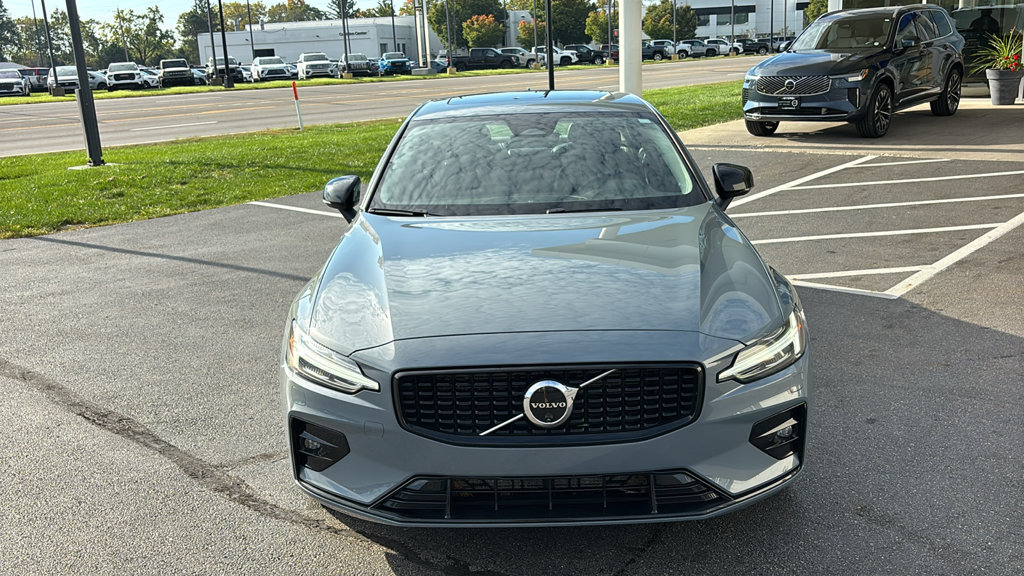 Certified 2024 Volvo S60 B5 Plus w/ Climate Package AWD/4WD image 5