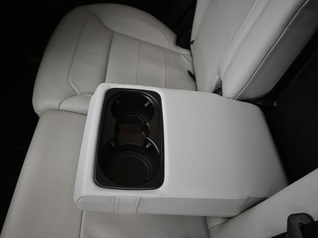 Used 2019 Mercedes-Benz GLS 550 4MATIC image 19