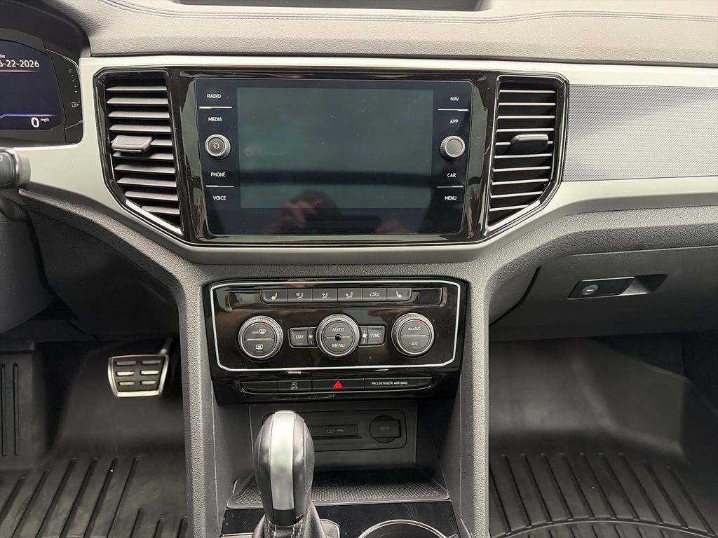 Used 2023 Volkswagen Atlas Cross Sport SEL R-Line AWD/4WD image 14