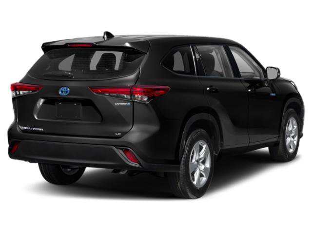 Used 2022 Toyota Highlander XLE AWD/4WD image 2