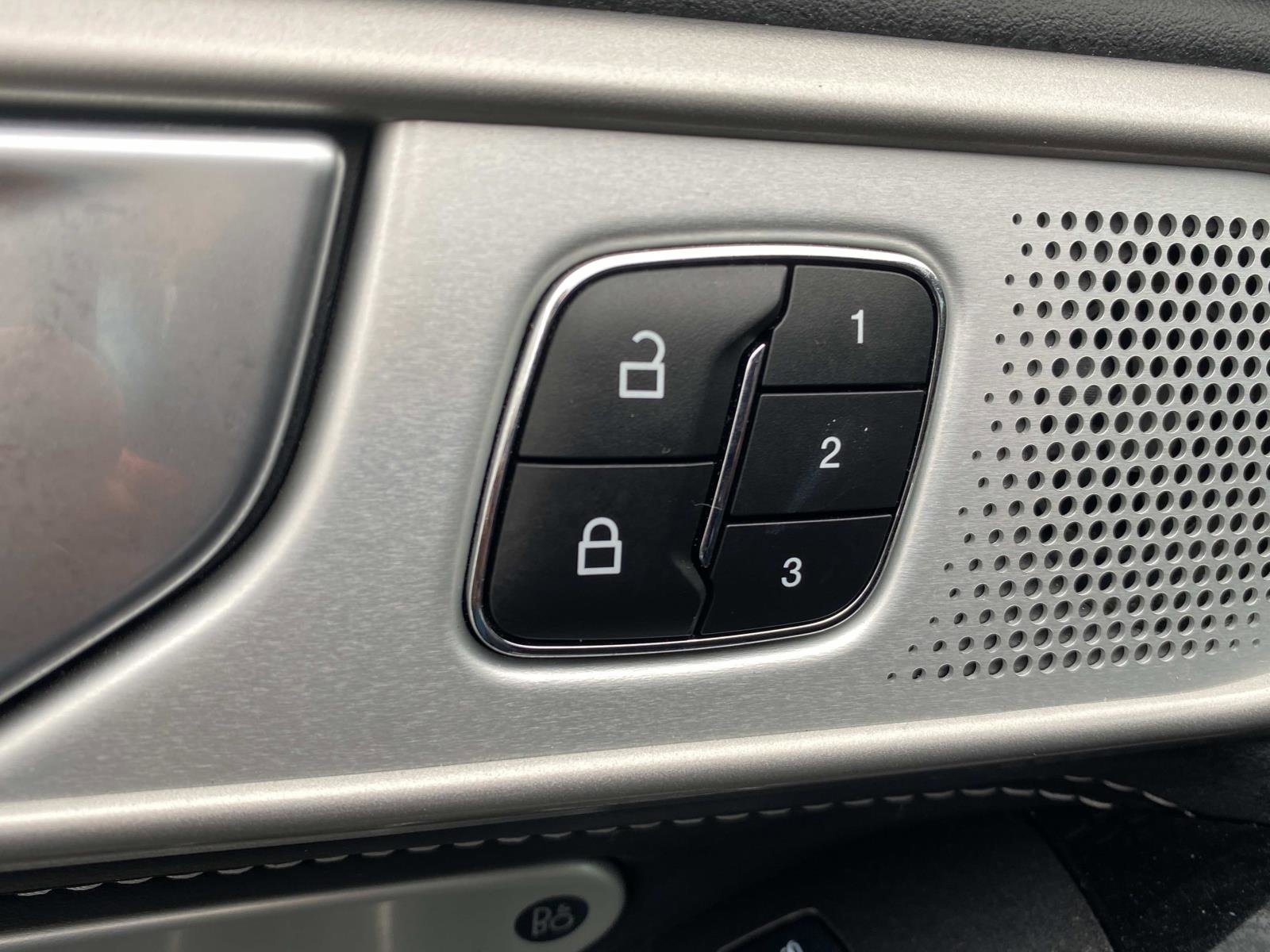 Used 2023 Ford Explorer ST w/ Equipment Group 401A image 18