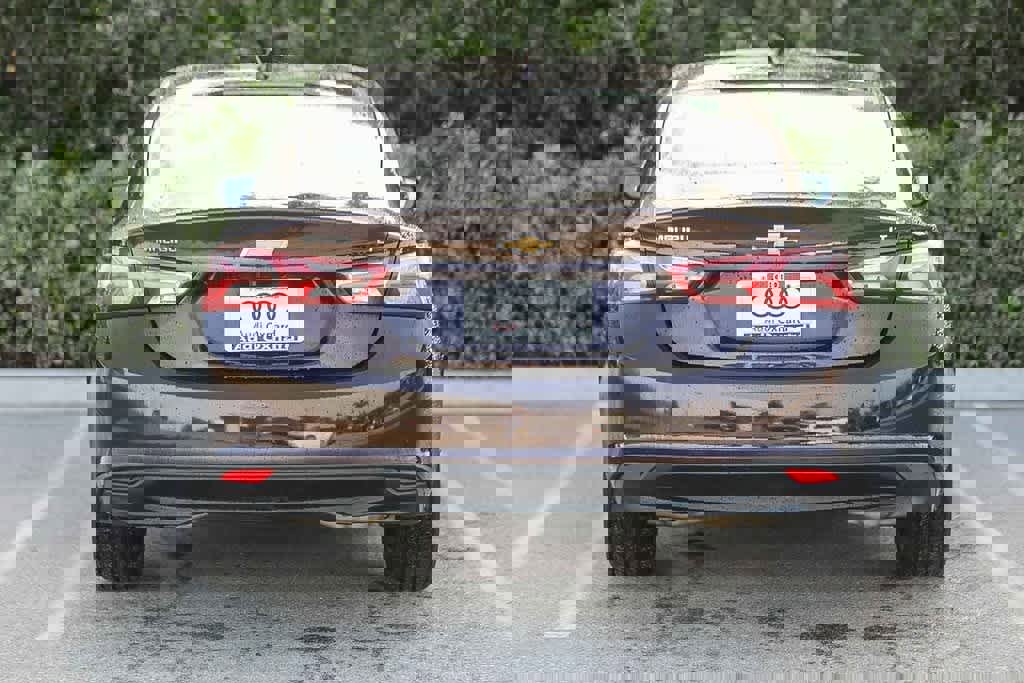 Used 2021 Chevrolet Malibu LT image 5