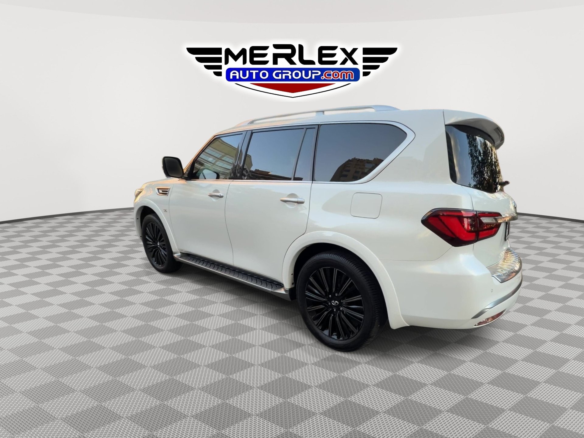 Used 2019 INFINITI QX80 Limited AWD/4WD image 6