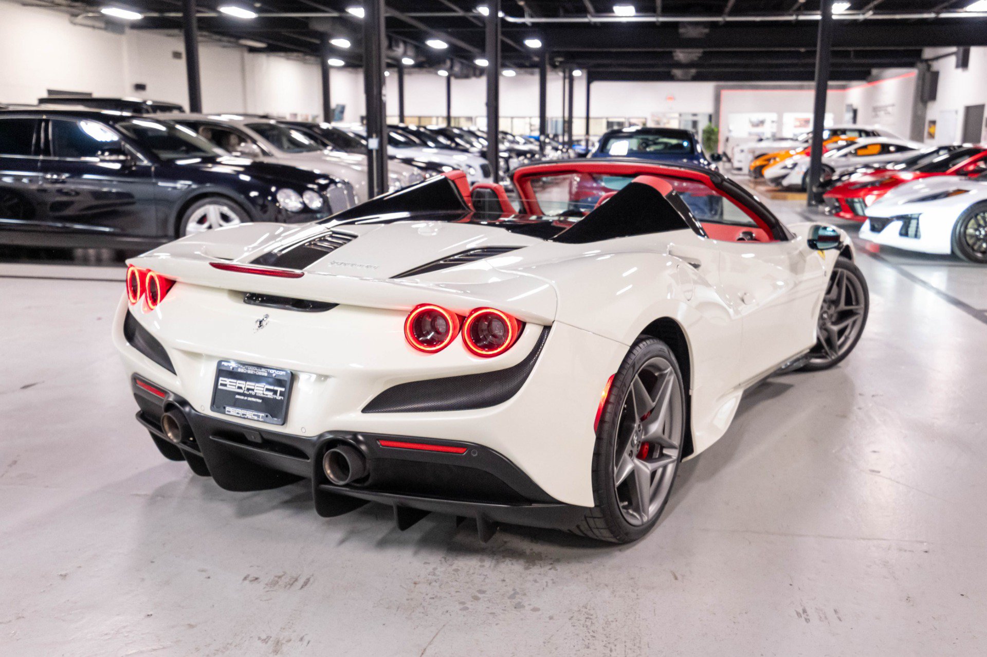 Used 2021 Ferrari F8 Tributo RWD image 80