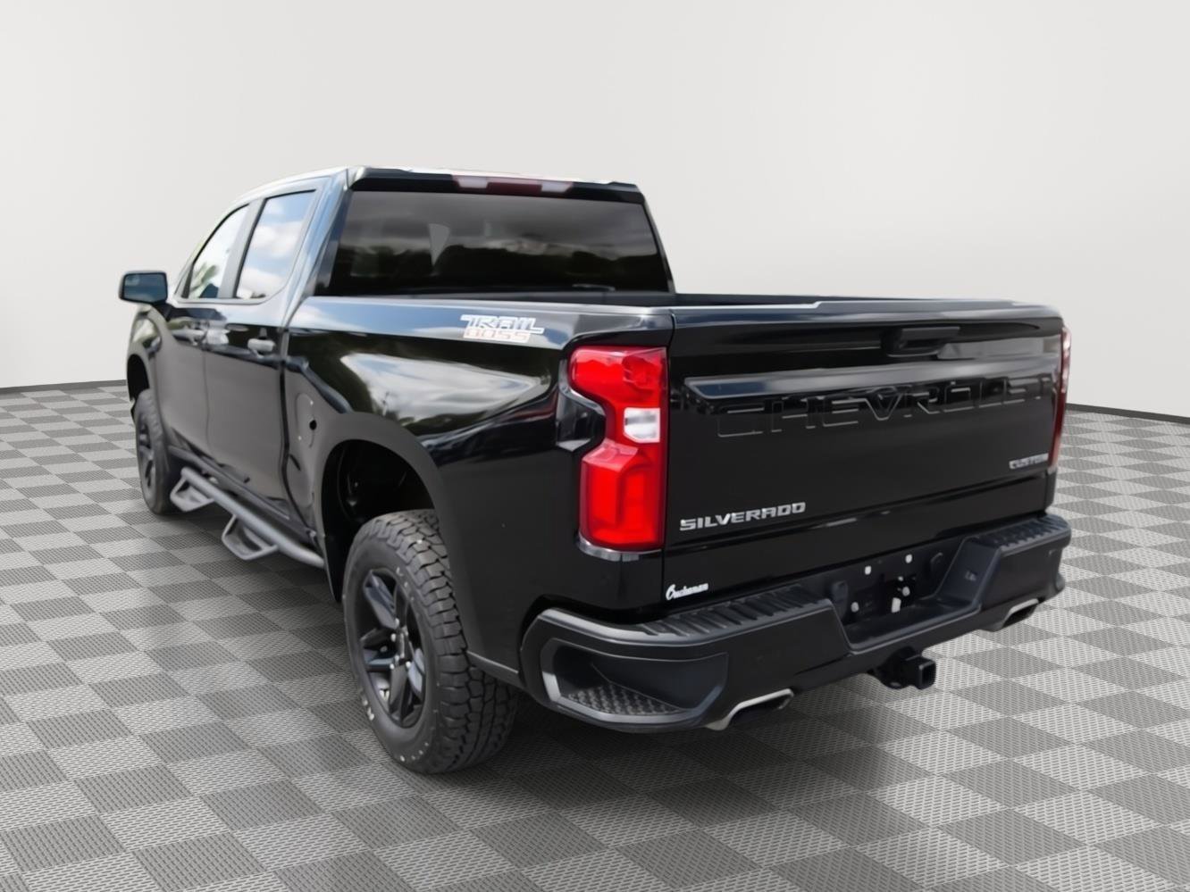 Used 2020 Chevrolet Silverado 1500 Custom Trail Boss w/ Infotainment Package AWD/4WD image 8