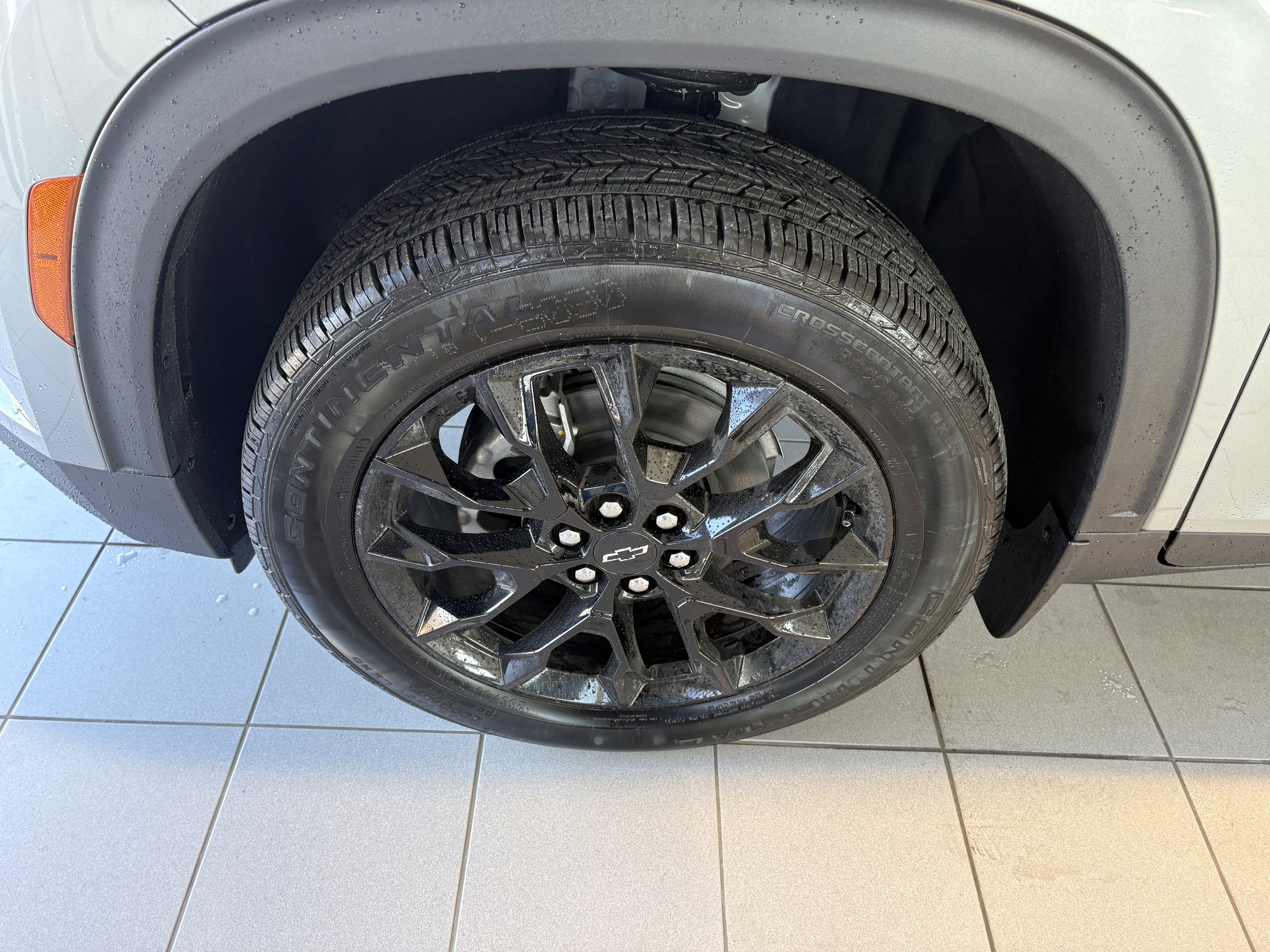 New 2026 Chevrolet Traverse LT w/ Midnight/Sport Edition image 8