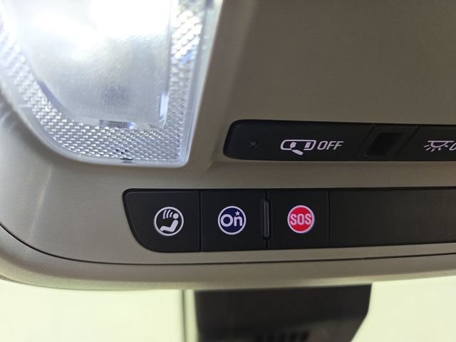 Used 2024 GMC Terrain SLT AWD/4WD image 27