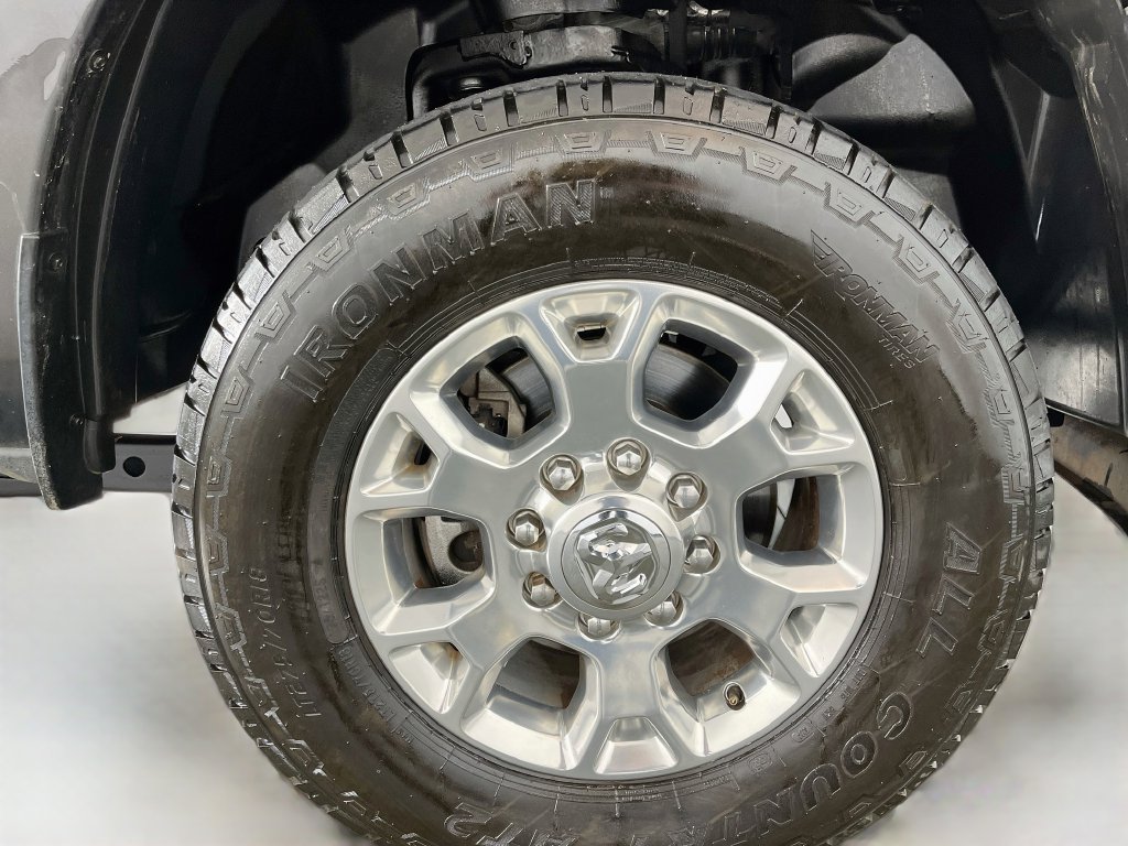 Used 2024 RAM 2500 Laramie AWD/4WD image 33