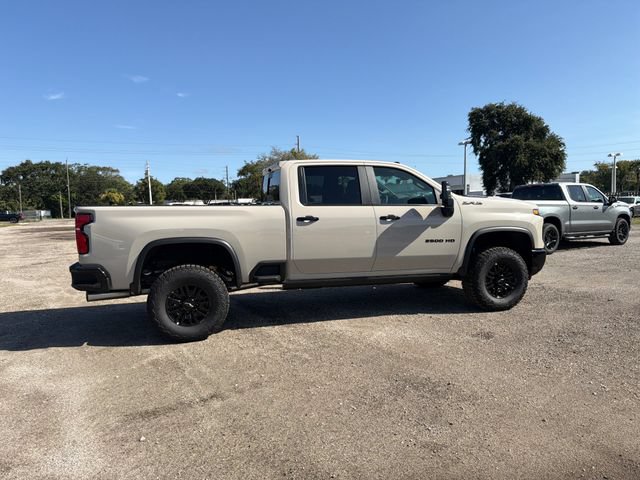 New 2026 Chevrolet Silverado 2500 ZR2 w/ LPO, Dark Essentials Package AWD/4WD image 15