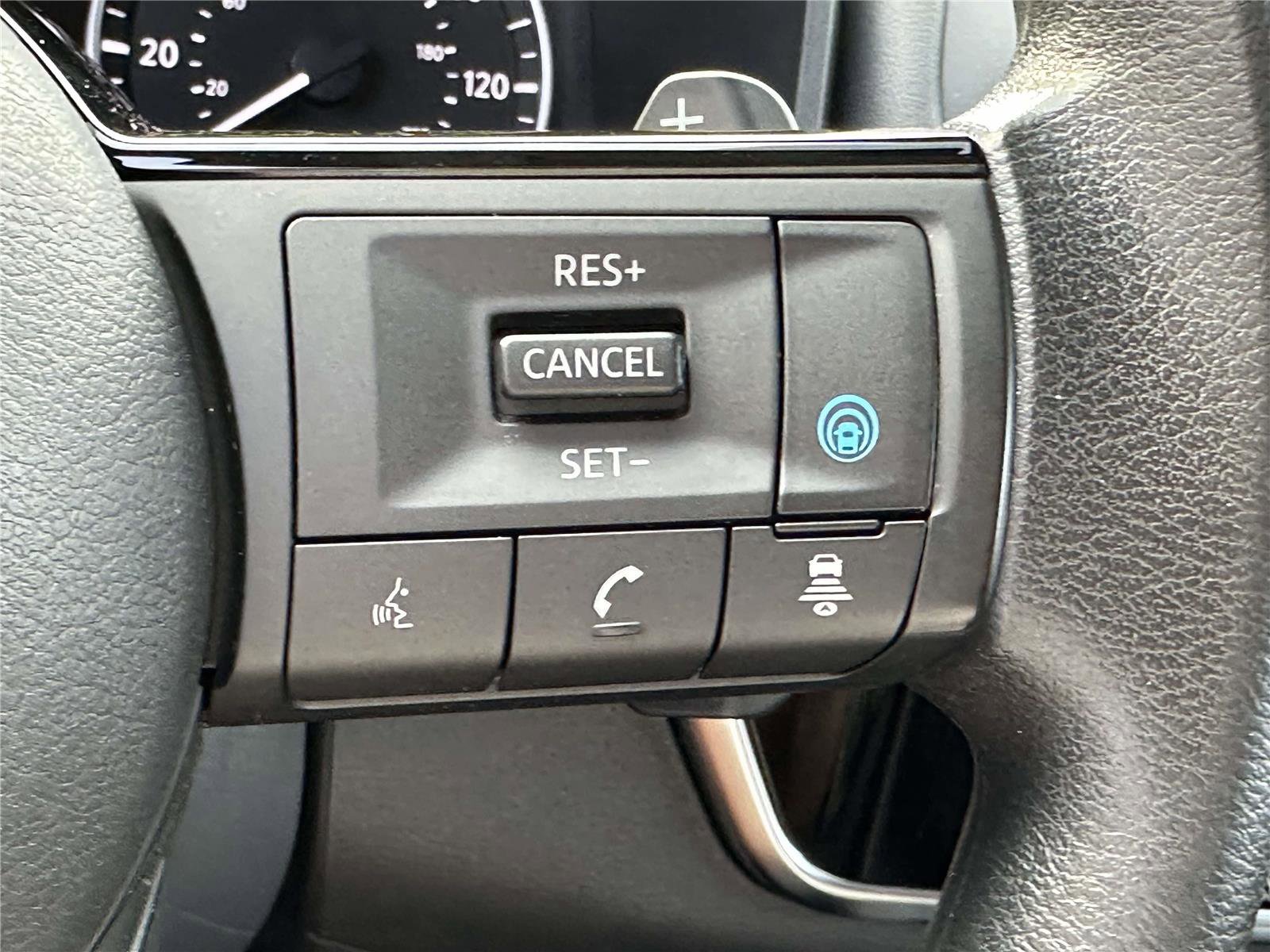 Certified 2022 Nissan Rogue SV image 29