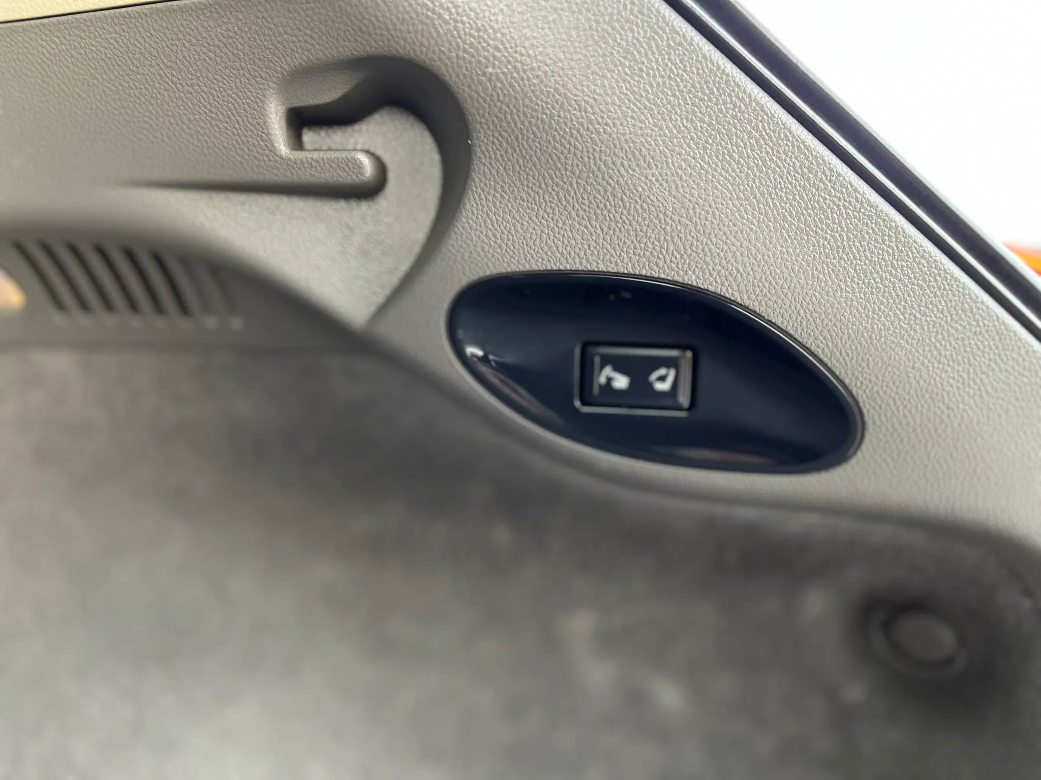 Used 2014 INFINITI QX50 Journey w/ Premium Package image 24