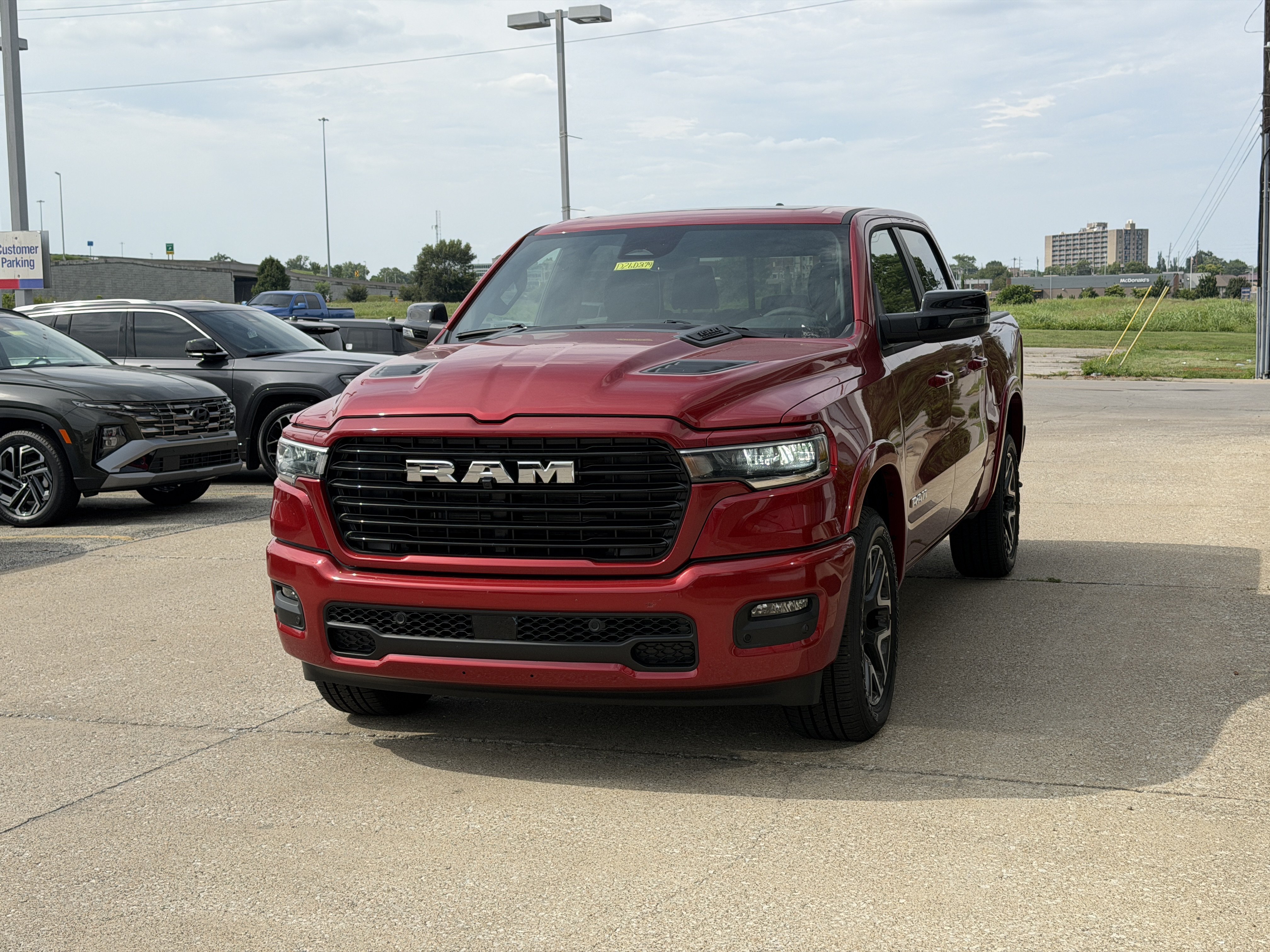 New 2026 RAM 1500 Laramie w/ Sport Appearance Package AWD/4WD image 18