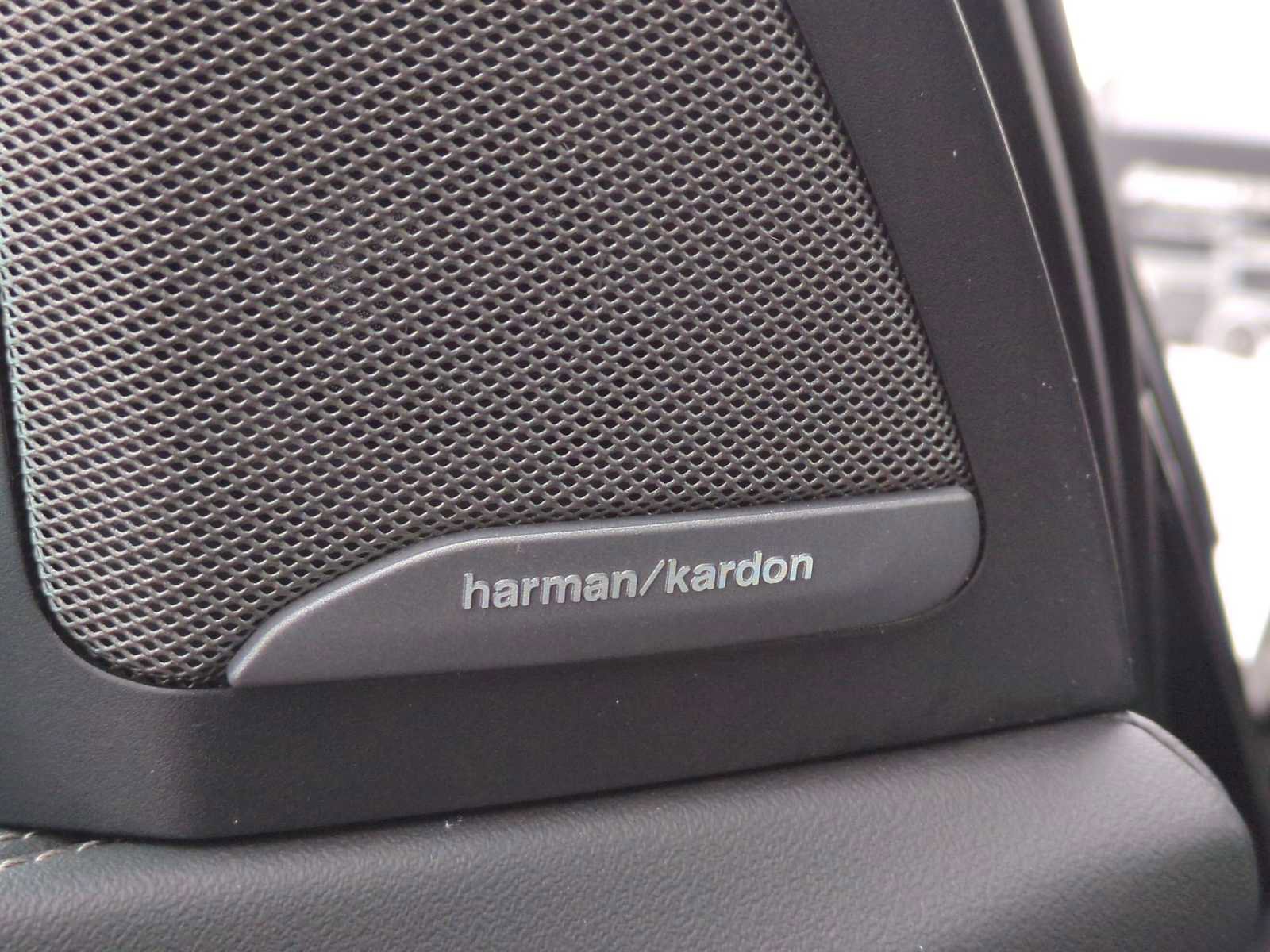 Certified 2024 BMW X5 xDrive50e w/ Premium Package image 31