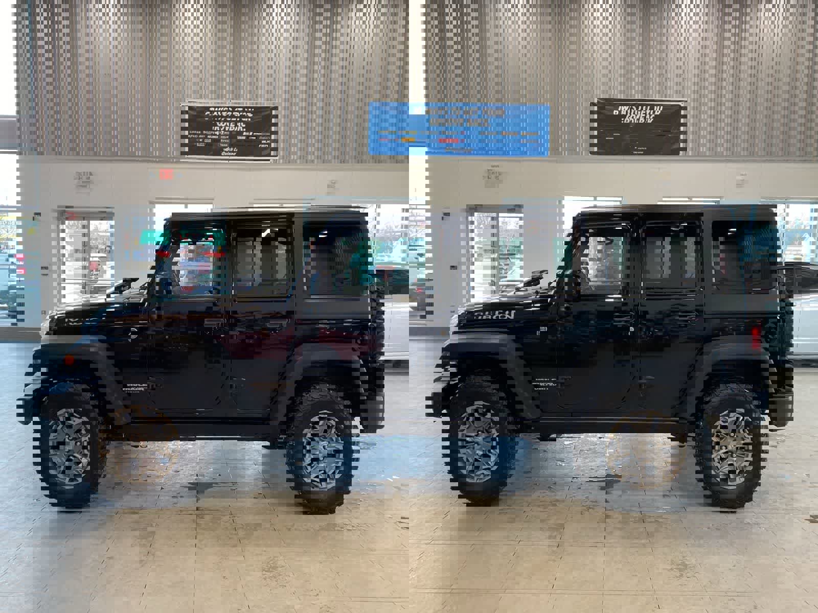 Used 2016 Jeep Wrangler Unlimited Rubicon w/ Dual Top Group image 2