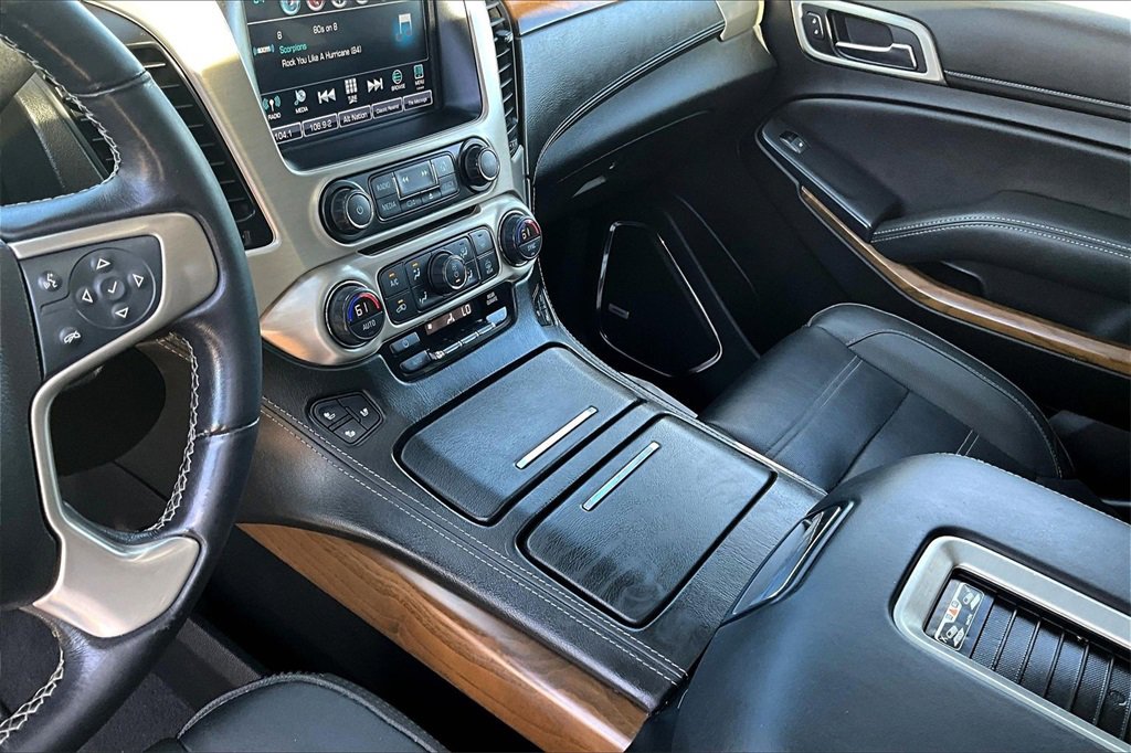 Used 2020 GMC Yukon XL Denali w/ Denali Ultimate Package image 14
