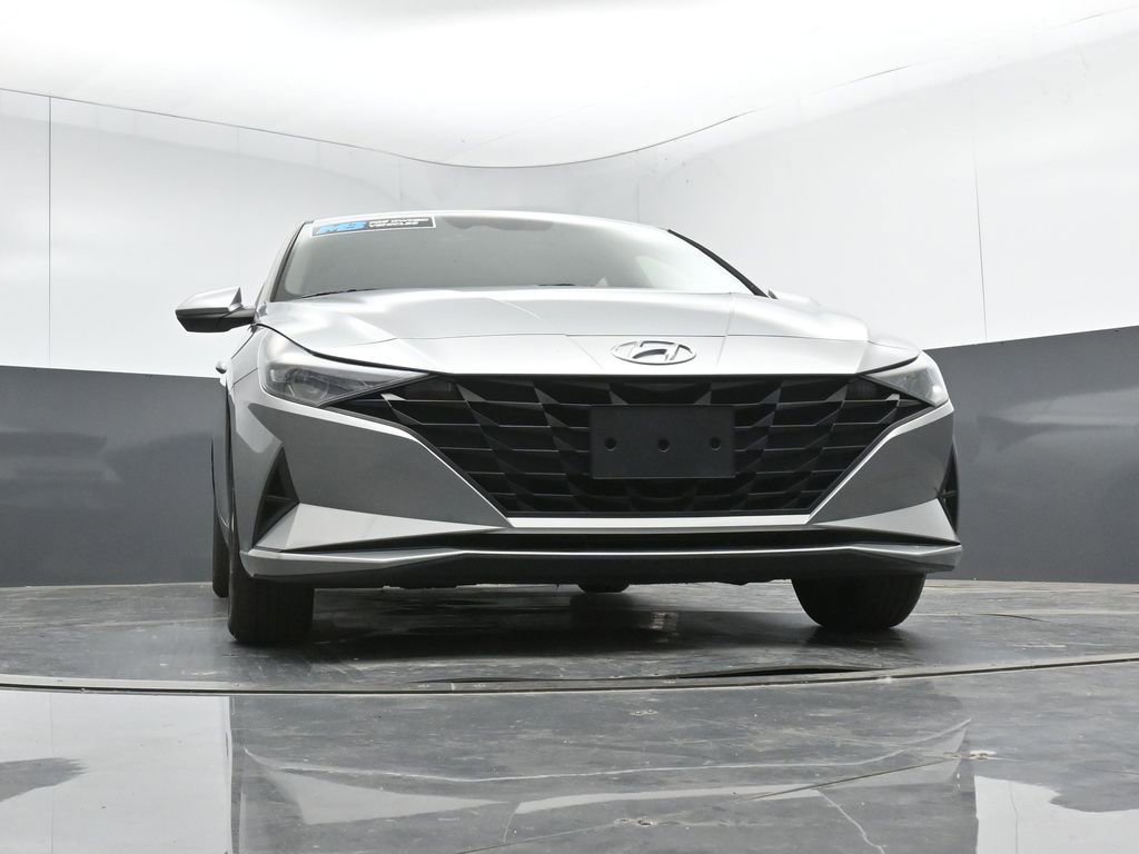 Used 2021 Hyundai Elantra SE FWD image 45