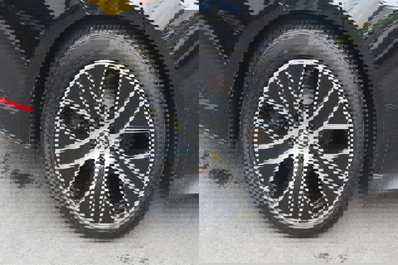 Used 2022 Porsche Taycan image 28