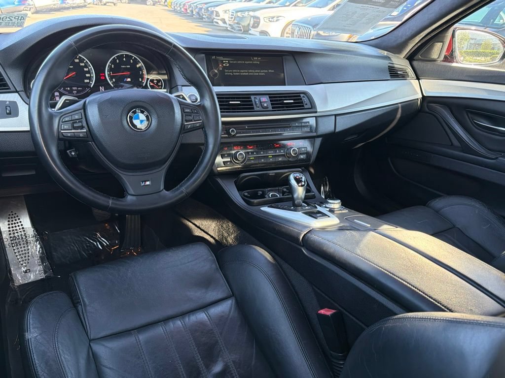 Used 2013 BMW M5 RWD image 32