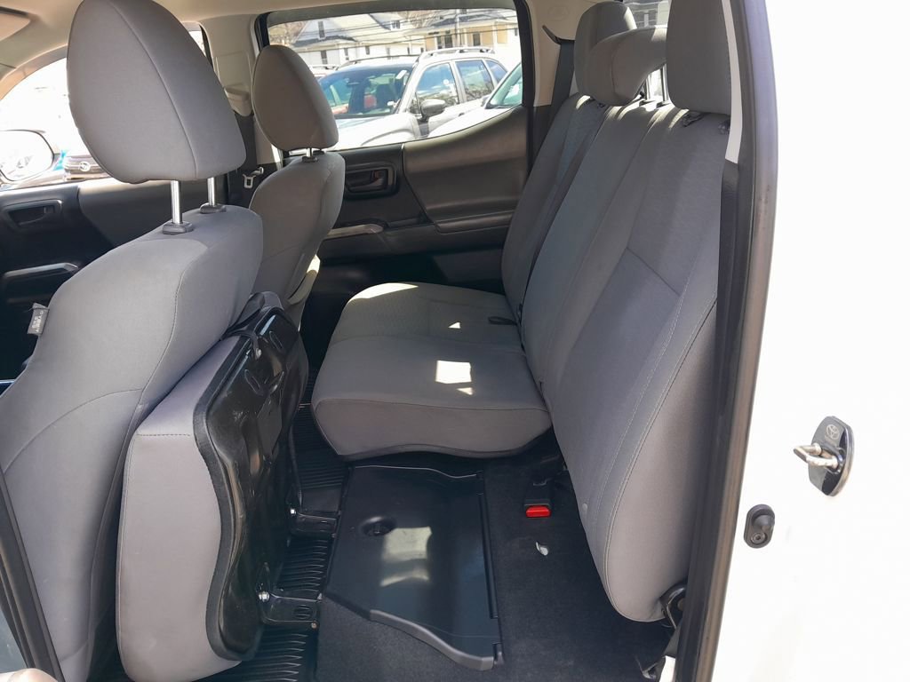 Used 2016 Toyota Tacoma 2WD Double Cab image 28