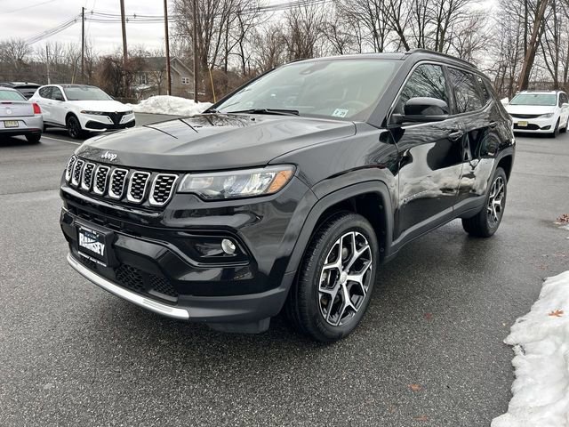 Used 2024 Jeep Compass Limited image 4