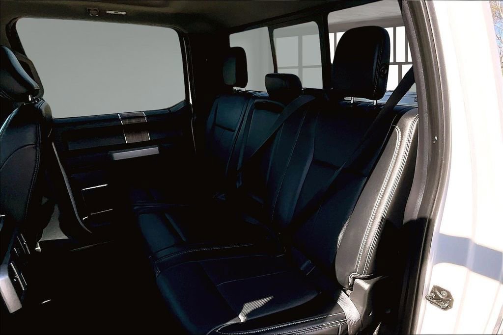 Used 2019 Ford F150 Lariat w/ Equipment Group 502A Luxury AWD/4WD image 28