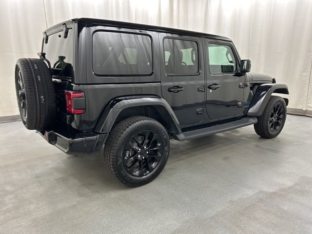 Used 2021 Jeep Wrangler Unlimited Sahara AWD/4WD image 4