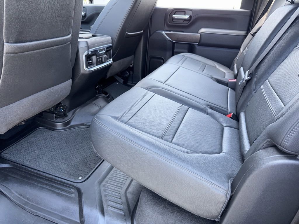 Used 2023 GMC Sierra 3500 Denali w/ Denali Black Diamond Edition image 31