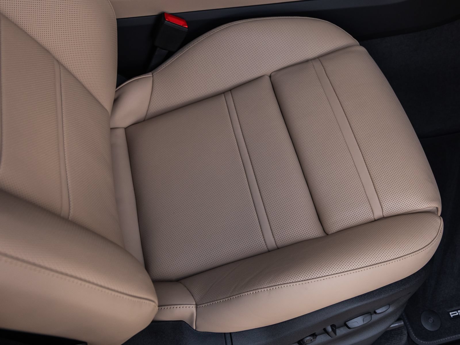 New 2026 Porsche Cayenne S AWD/4WD image 44