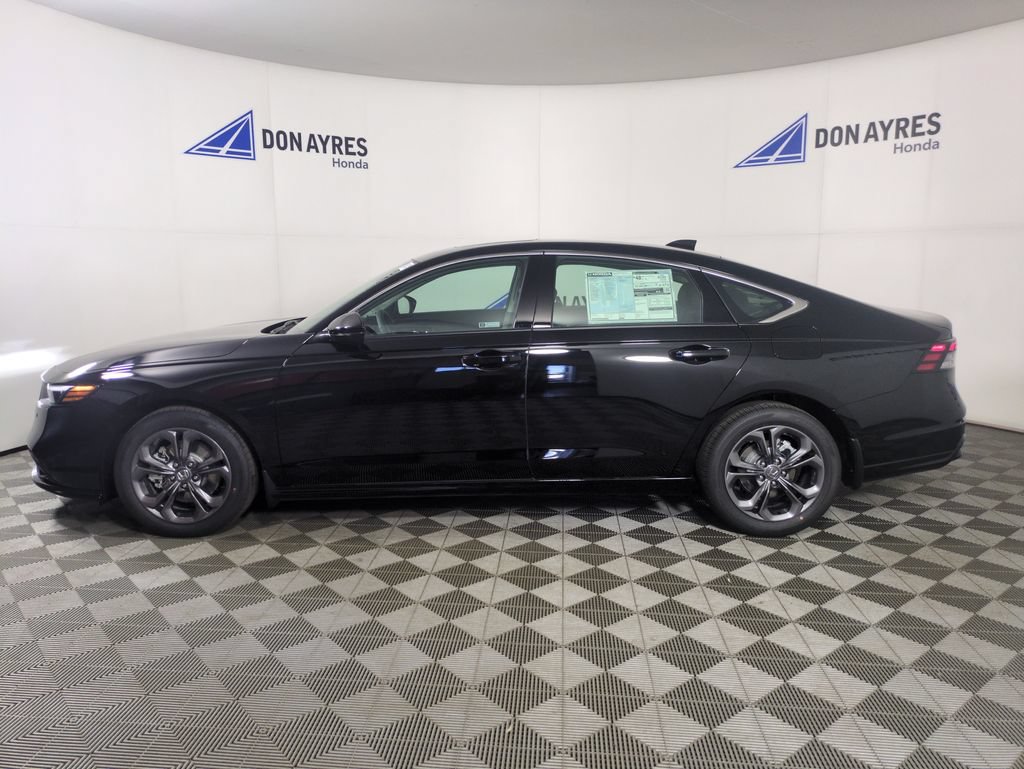 New 2026 Honda Accord EX-L image 2