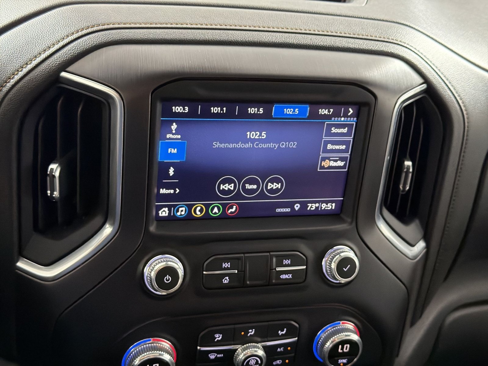 Used 2019 GMC Sierra 1500 AT4 w/ AT4 Premium Package AWD/4WD image 18