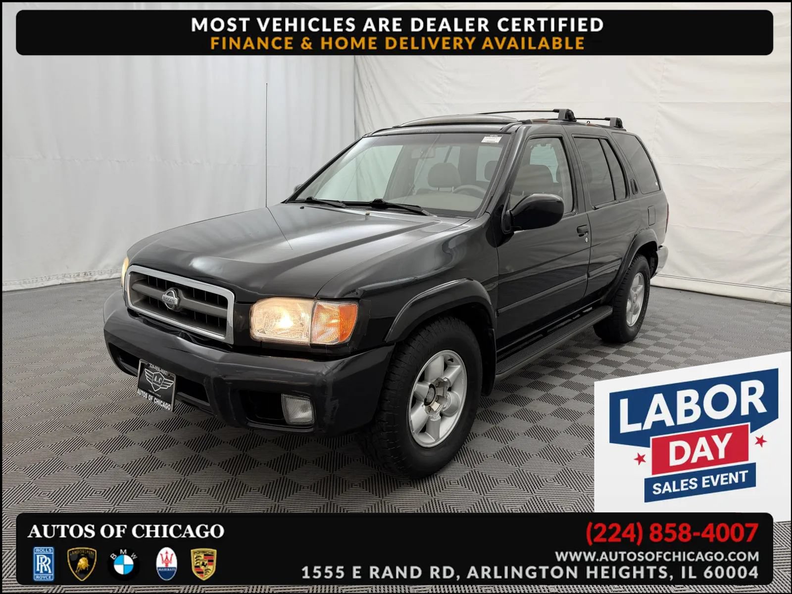 Used 2001 Nissan Pathfinder LE RWD image 1