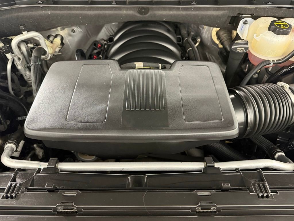 Used 2025 Chevrolet Suburban High Country AWD/4WD image 39