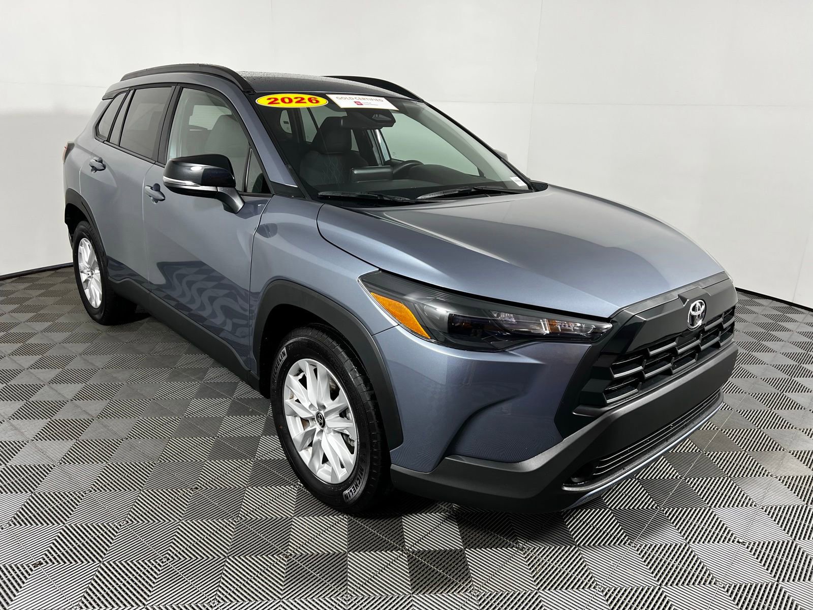 Used 2026 Toyota Corolla Cross LE FWD image 3