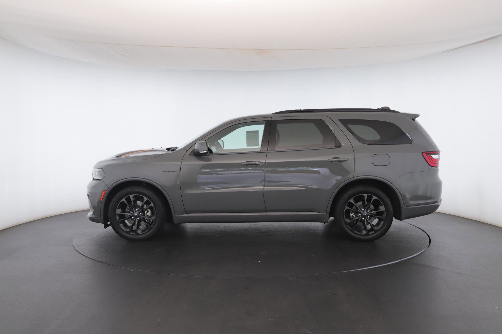 Used 2022 Dodge Durango R/T w/ Hemi Orange Plus Package image 22