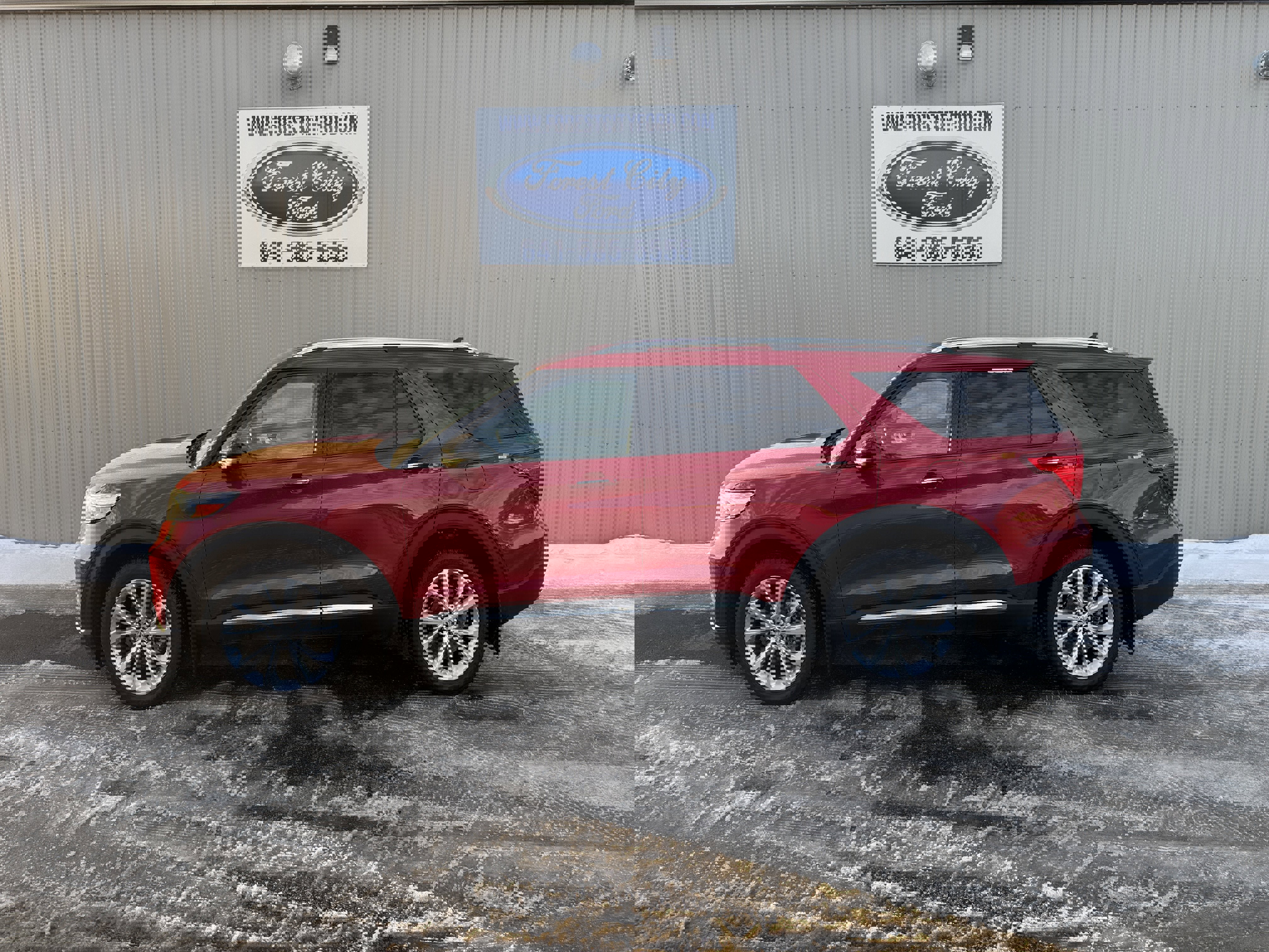 Used 2023 Ford Explorer Platinum w/ Premium Technology Package